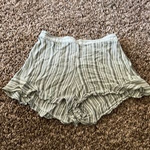 aéropostale flowey shorts